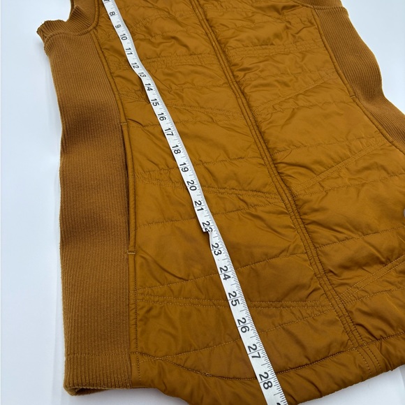 prAna Women’s Quilted Sherpa Lined Vest S/M Funnel Neck Brown Tan - Picture 9 of 9